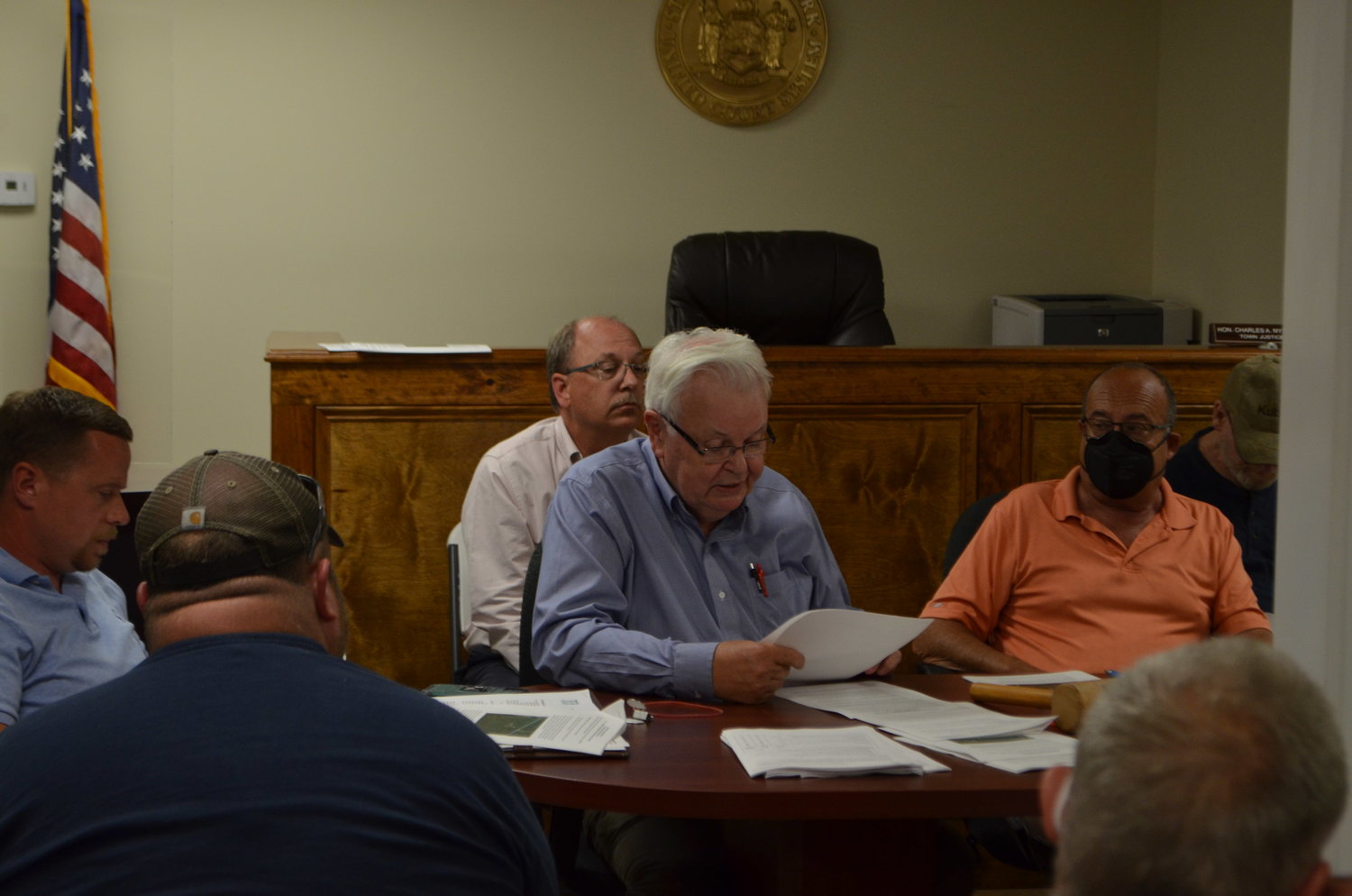 Consultant Tom Shepstone advising the Town of Delaware planning board during a June 15 meeting.